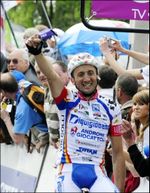 Davide Rebelline lors de sa victoire de La Flèche Wallonne en 2009